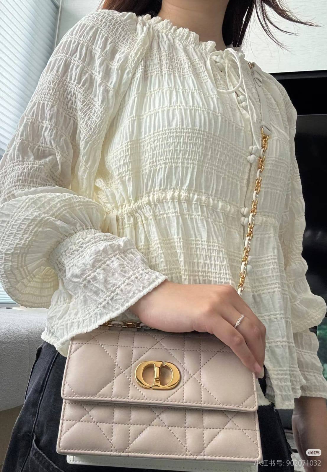 Mixed brands (bags)
Dior
Balenciaga
Lv
Valentino
Chanel
Gucci
Celine
Baguette
Miu Miu

120 dhs🇦🇪🇦🇪

Zain10
♥️♥️♥️