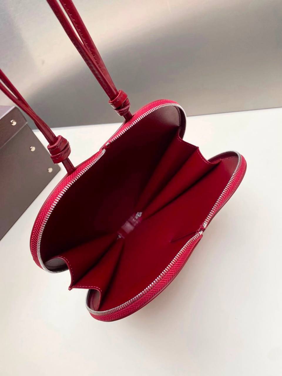 https://t.me/ZCbags/515134Alaia
*Alaia Le Cœur bag✅*
*Size 21 cm*
For Price 👇 WhatsApp✅
0568585901 
0507557372
0552275751 Owner Zain 👌

Zain274
♥️♥️♥️