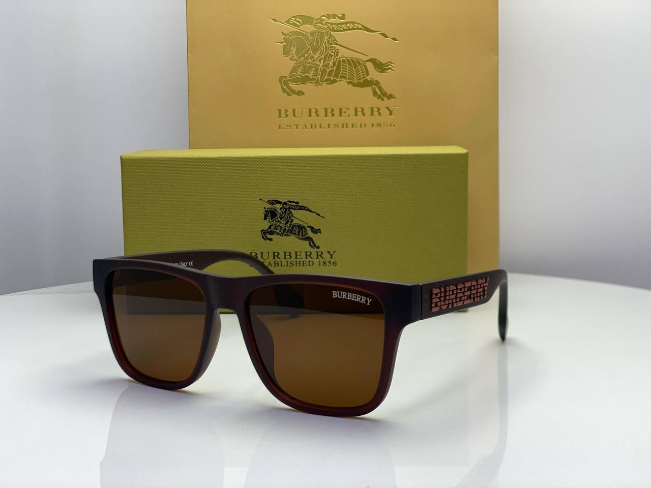 Gucci - Versace - Celine
65 dhs✅

Zain182
♥️♥️♥️