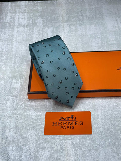 *Tie*
*Master quality*
180 dhs🪙💕

Zain179
♥️♥️♥️