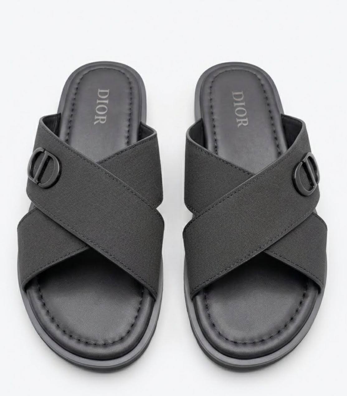 Dior
New 🆕 40 to 45 
120 dhs🇦🇪🇦🇪

Zain183
♥️♥️♥️