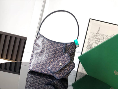 Goyard Boheme 
Hobo

 Goyardine✅ 
Size 20 cm

For Price 👇 WhatsApp✅
0568585901 
0507557372
0552275751 Owner Zain 👌

Zain274
♥️♥️♥️