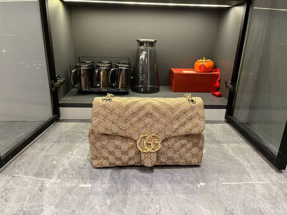 Gucci🙋🏻‍♀️🙋🏻‍♀️🥰
Master
17cm🫶🏼 230 dhs✅
20cm🫶🏼 240 dhs✅
23cm🫶🏼 250 dhs✅

Zain297
♥️♥️♥️