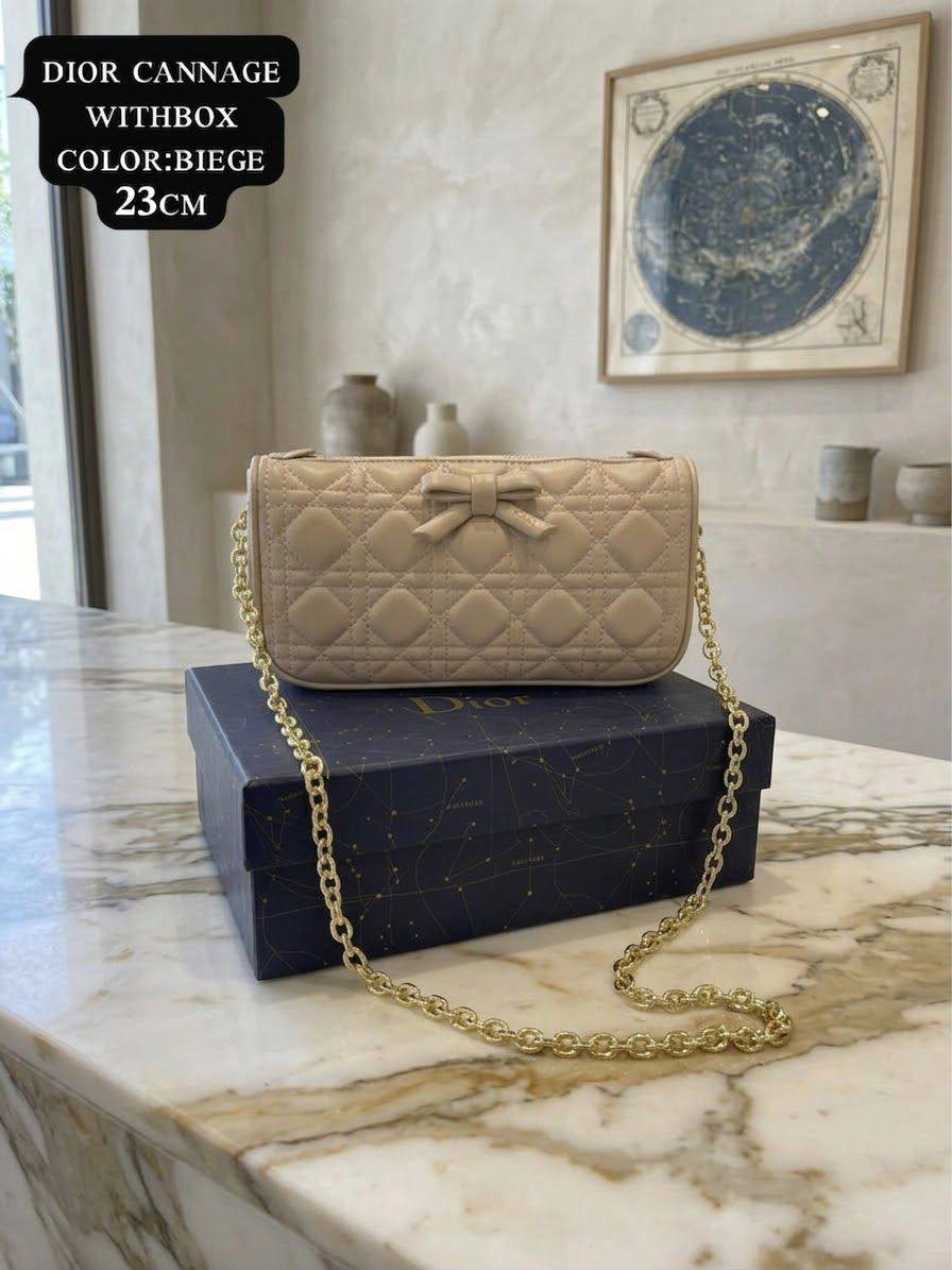 Dior ᴄᴀɴɴᴀɢᴇ ᴘᴏᴜᴄʜ ʙᴀɢ
ᴡɪᴛʜ ʟᴏɴɢ sʟɪɴɢ ɢᴏʟᴅᴛᴏɴᴇ
ᴡɪᴛʜʙᴏx
🎁🎁🎁

ᴄᴀʟғsᴋɪɴ ᴍᴀᴛᴇʀɪᴀʟ
sɪᴢᴇ:𝟐𝟑ᴄᴍ
100 dhs✅

Zain56
♥️♥️♥️