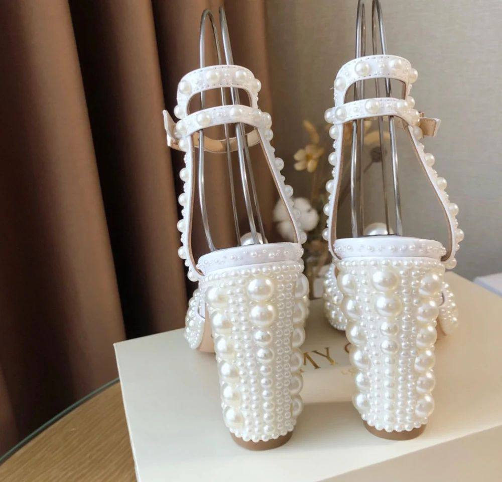 New. Jimmy choo heel 

  Size  .  36.  to 41

180 dhs❣️

Zain80
♥️♥️♥️