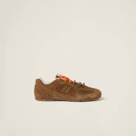 New Balance X Miu Miu 530 SL suede ‘Beige/Orange’🧡
36-45 AVAILABLE 🤩
220 dhs🗽

Zain242
♥️♥️♥️