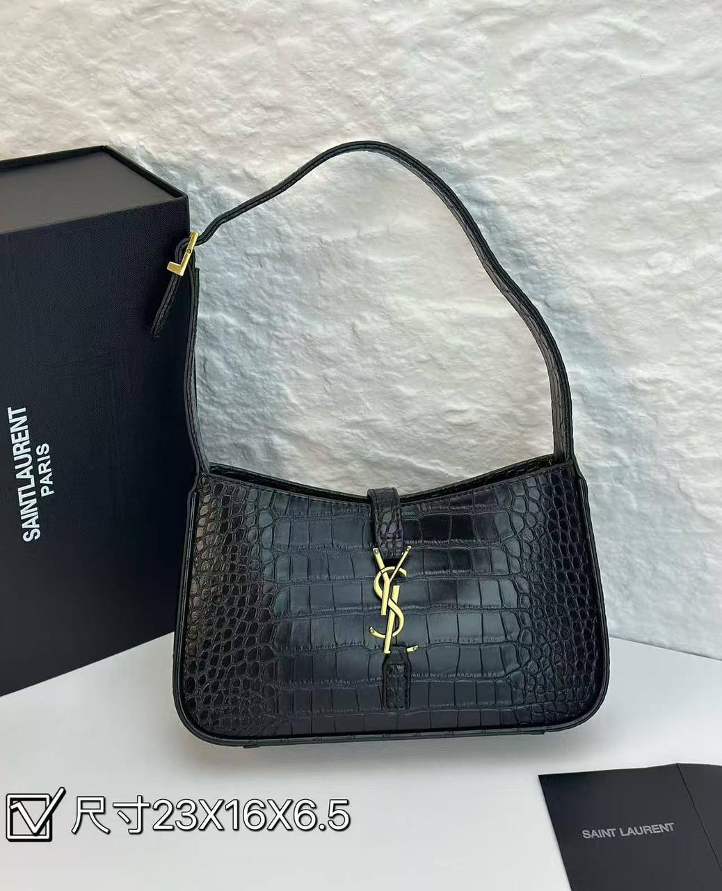 YSL 
Master
240 dhs💓

Zain228
♥️♥️♥️