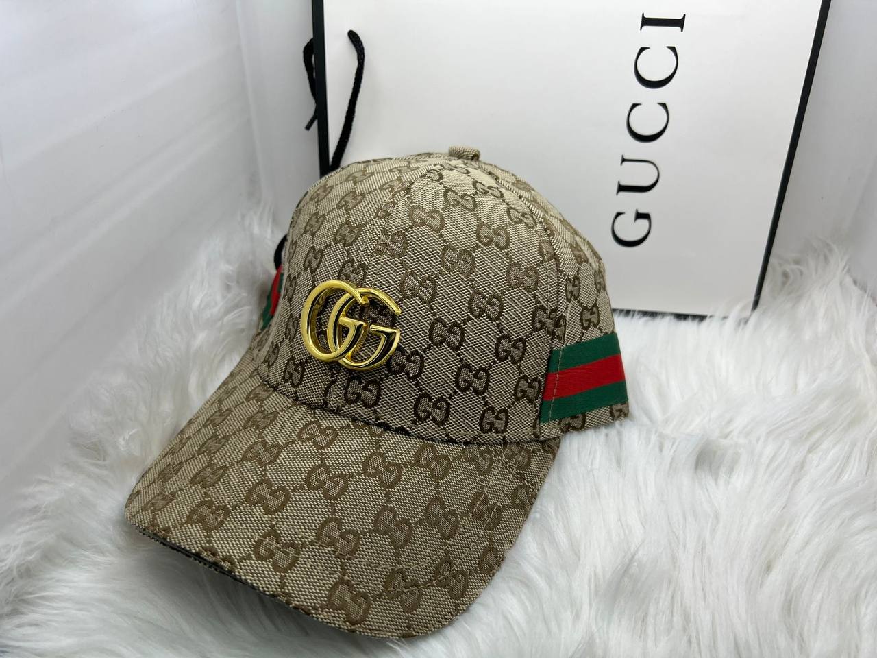 Caps
55 dhs✅
high quality

Zain182
♥️♥️♥️