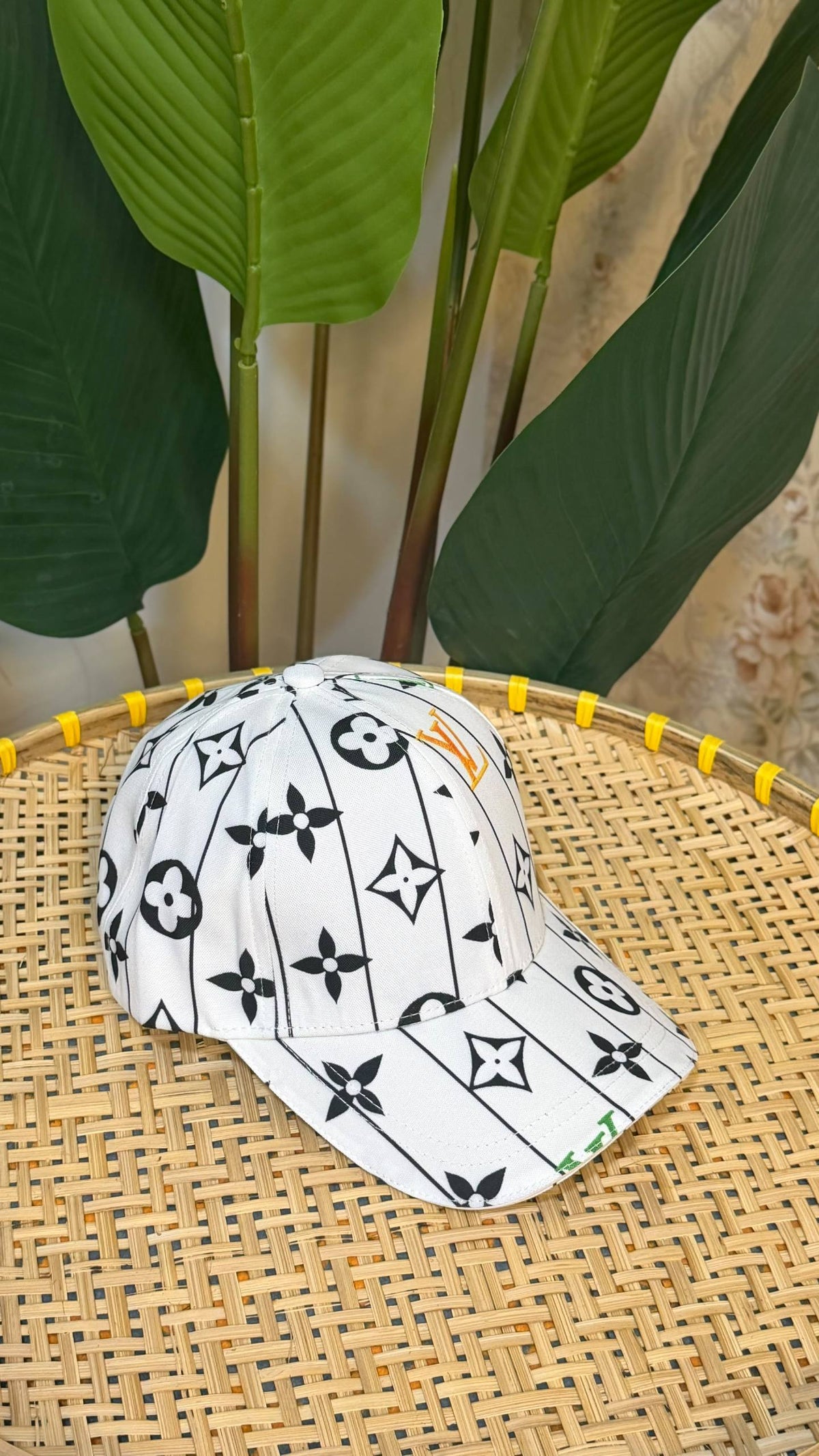 LV CAP

VVIP QUALITY

180 dhs🇦🇪🇦🇪

Zain281
♥️♥️♥️