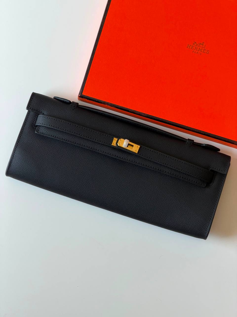 Hermes
 clutch 30cm💥Master quality ✅with box📦
360 dhs✅

Zain52
♥️♥️♥️