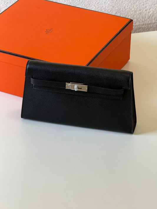 Hermes Elan chevre  27cm💕master quality😍

with box❤️ 
🎁🎁🎁

480 dhs🪙💚

Zain52
♥️♥️♥️