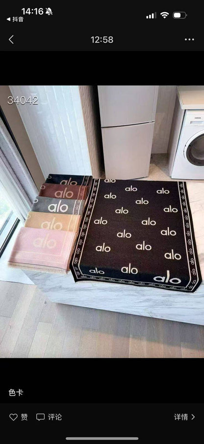 Scarf

45 dhs🗽

Zain253
♥️♥️♥️