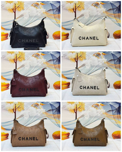 Chanel 
Best quality 
95 dhs✅
size 30 cm

Zain290
♥️♥️♥️