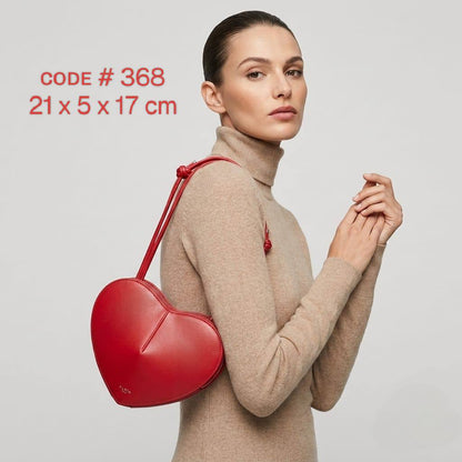 ALAIA ʟᴇ ᴄᴏᴇᴜʀ
ᴄʀᴏssʙᴏᴅʏ ʙᴀɢ
ʜᴇᴀʀᴛ- sʜᴀᴘᴇᴅ ᴅᴇsɪɢɴ
sɪʟᴠᴇʀ ʜᴀʀᴅᴡᴀʀᴇ
sɪᴢᴇ : 21 cm
ᴡɪᴛʜ BOX

130 dhs💓

Zain31
♥️♥️♥️