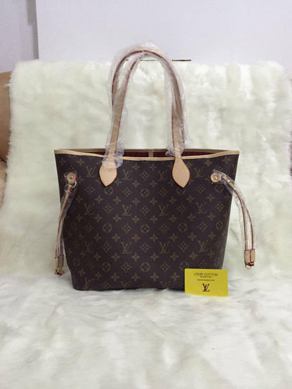 LV
Best quality

With box’s
🎁🎁🎁

95 dhs💓
size 41cm

Zain158
♥️♥️♥️