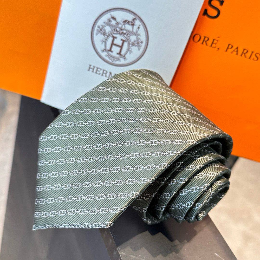 *Tie*
*Master quality*
180 dhs🪙💕

Zain179
♥️♥️♥️