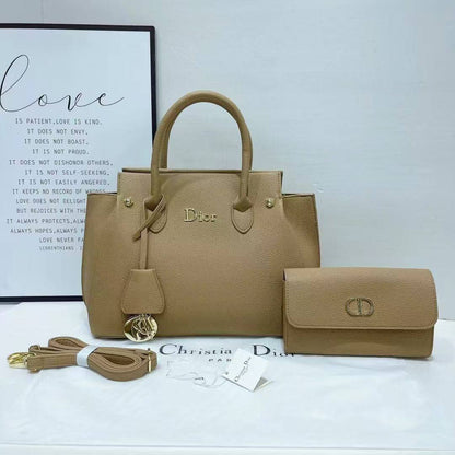 DIOR TOTE BAG 🔥
GOOD QUALITY 🌹
110 dhs🪙

Zain28
♥️♥️♥️