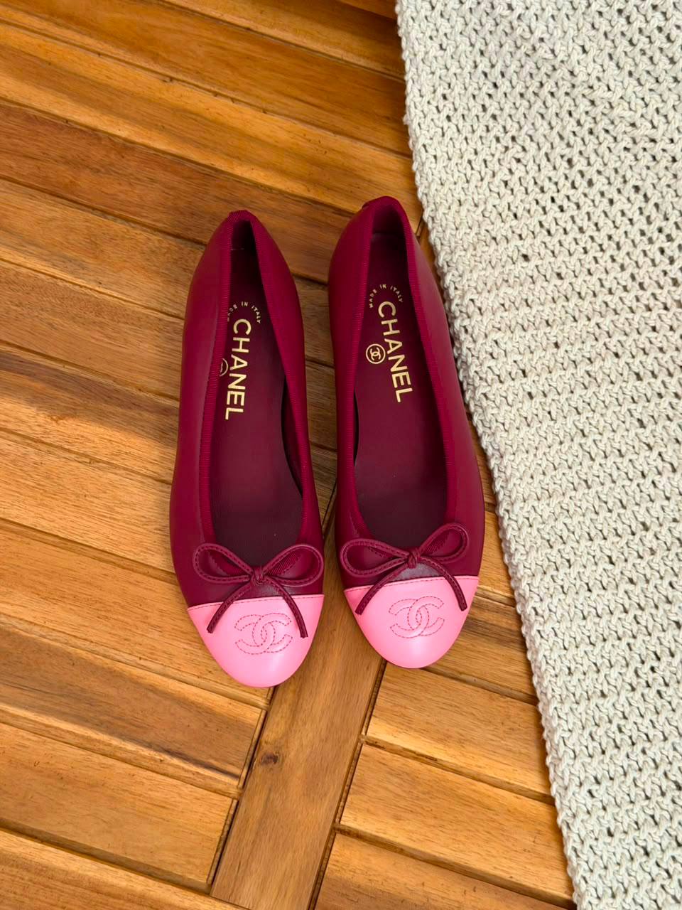 Chanel
Size 36-41
_Super master high quality_🪡
450 dhs🇦🇪🇦🇪

Zain176
♥️♥️♥️