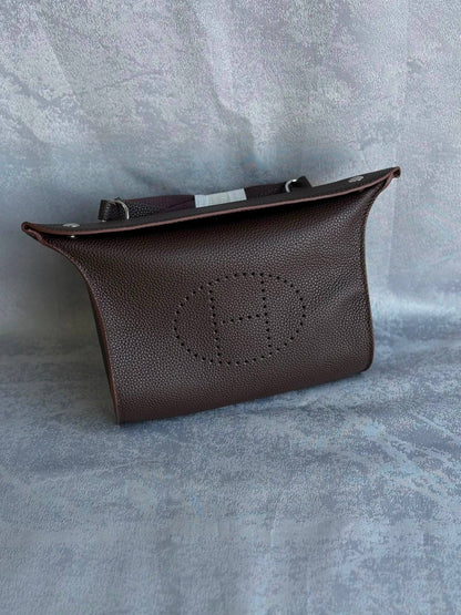 HERMES
*Videpoches* Messenger
*Super Master Quality*
*21CM*
750 dhs🇦🇪🇦🇪

Zain179
♥️♥️♥️