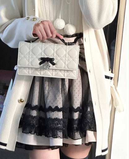 Dior
100 dhs🇦🇪🇦🇪

GOOD-quality 
with box

Zain35
♥️♥️♥️