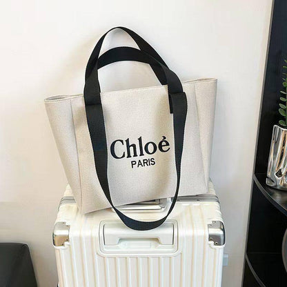 Chloe
Tote bag  

75 dhs🪙🖤

Zain253
♥️♥️♥️