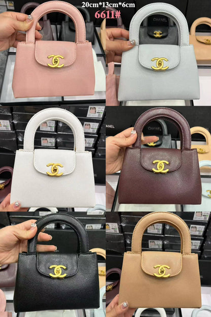 CHANEL

 NEW CAME 

GOOD QUALITY 

WITH BOX 

100 dhs🇦🇪🇦🇪

Zain295
Zain39
♥️♥️♥️