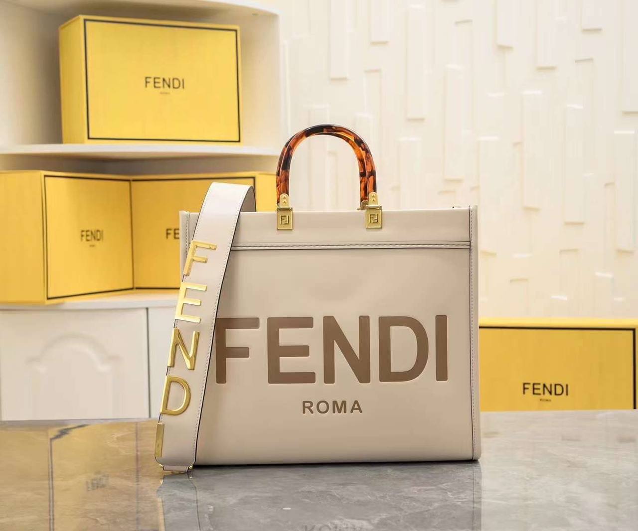 Fendi
Master 
For Price 👇 WTSP Text Zain 0568585901

Zain142
♥️♥️♥️