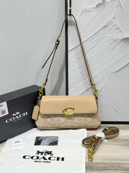 Coach

100 dhs🇦🇪🇦🇪🇦🇪

With box
25 cm

Zain219
♥️♥️♥️