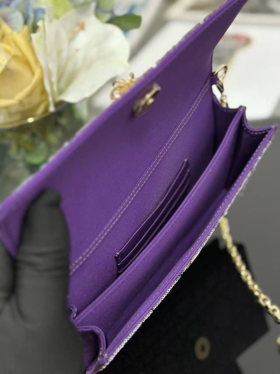 Dior Mini Bag Microbead Embroidered Cotton✅*
*Size 18 cm*
For Price 👇 WhatsApp✅
0568585901 
0507557372
0552275751 Owner Zain 👌

Zain274
♥️♥️♥️