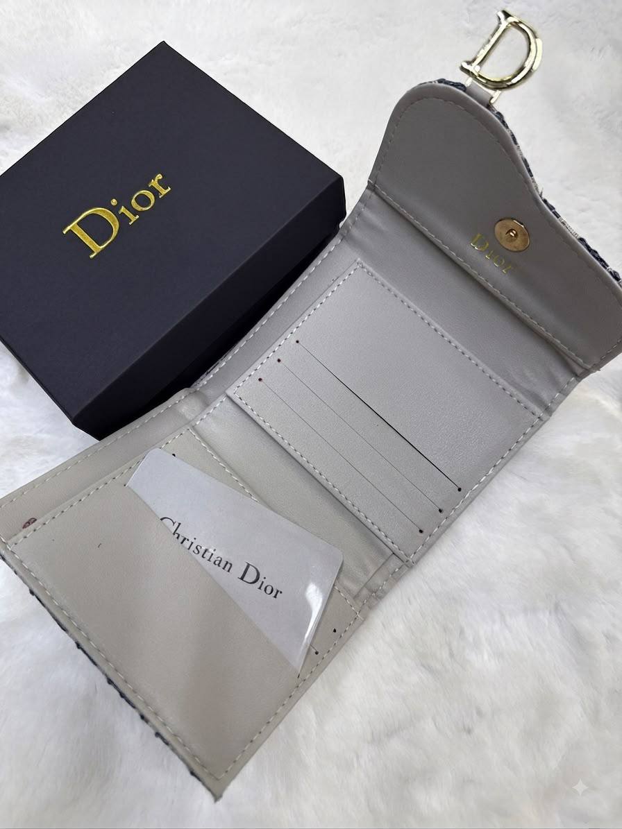 NEW CAME
SMALL WALLET
GOOD QUALITY
30 dhs🇦🇪🇦🇪

Zain40
♥️♥️♥️