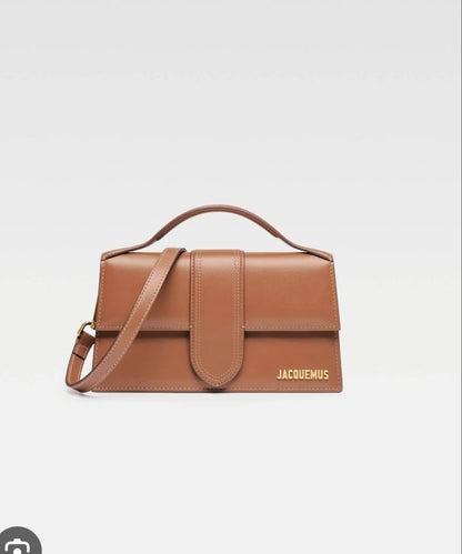 Jacquemus

110 dhs🪙🌨️

Zain143
♥️♥️♥️