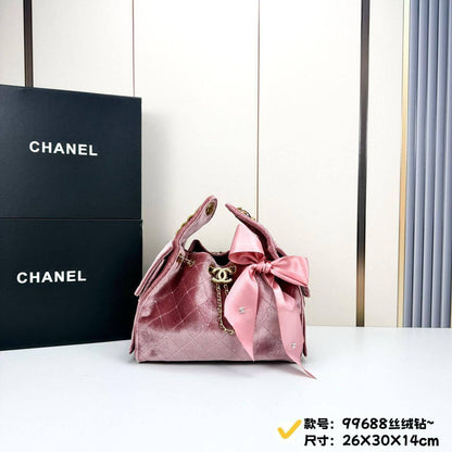 Chanel
Master
340 dhs✅
Very Good Master Quality

Zain297
♥️♥️♥️