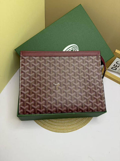💖 Brand Clutch

1️⃣ First quality +🎁

Size : 28 * 18.5 cm
65 dhs🇦🇪🇦🇪

with box 🎁

Zain115
♥️♥️♥️