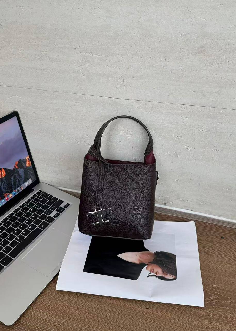 TODS

withbox 
🎁🎁🎁

95 dhs✅

Zain143
♥️♥️♥️