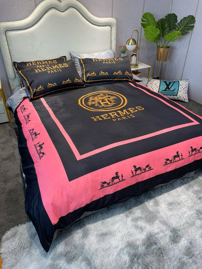 Bed cover 
4 in 1
200*230 cm
140 dhs🪙🌨️

Zain17
♥️♥️♥️