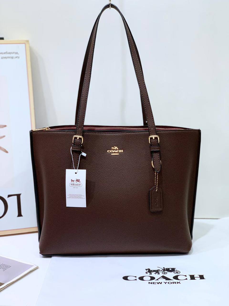 Coach
Best quality
105 dhs❤️
size 41cm

Zain158
♥️♥️♥️