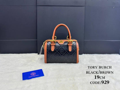 ᴛᴏʀʏ ʙᴜʀᴄʜ ᴍɪɴɪ ʙᴀʀʀᴇʟ ʙᴀɢ 
ᴛᴏᴘ ʜᴀɴᴅʟᴇ ᴄʀᴏssʙᴏᴅʏ ʙᴀɢ

ᴡɪᴛʜʙᴏx
🎁🎁🎁

ʟᴇᴀᴛʜᴇʀ 

sɪᴢᴇ:19ᴄᴍ
95 dhs🪙

Zain56
♥️♥️♥️