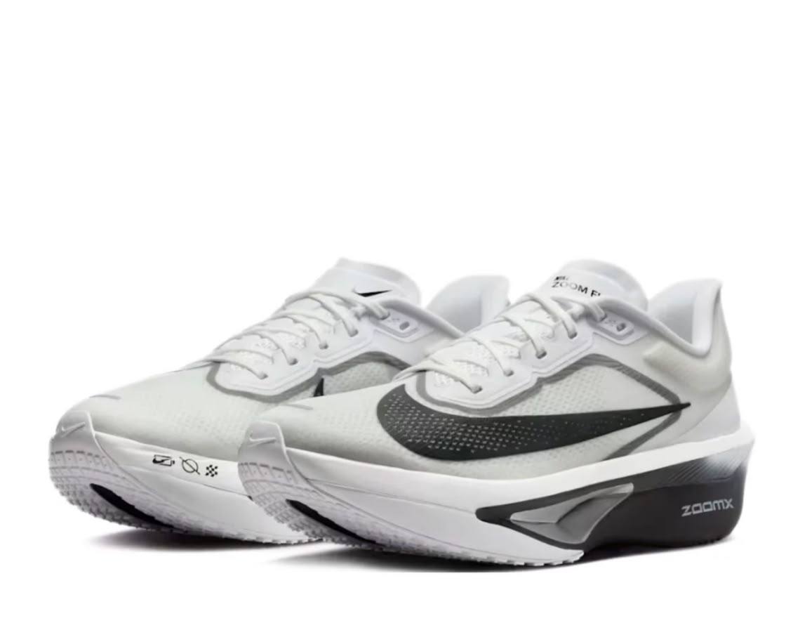 Nike zoom

40 TO 45 
190 dhs🇦🇪🇦🇪

Zain183
♥️♥️♥️