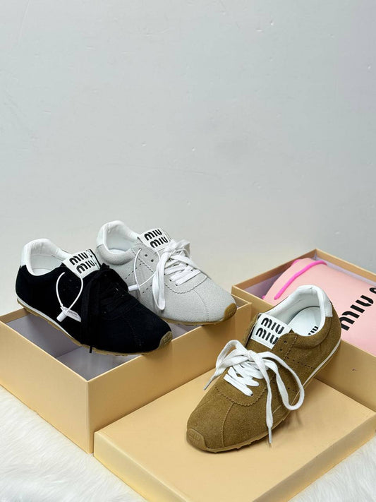 MIU MIU
Size 36-41
130 dhs🇦🇪

Zain21
♥️♥️♥️