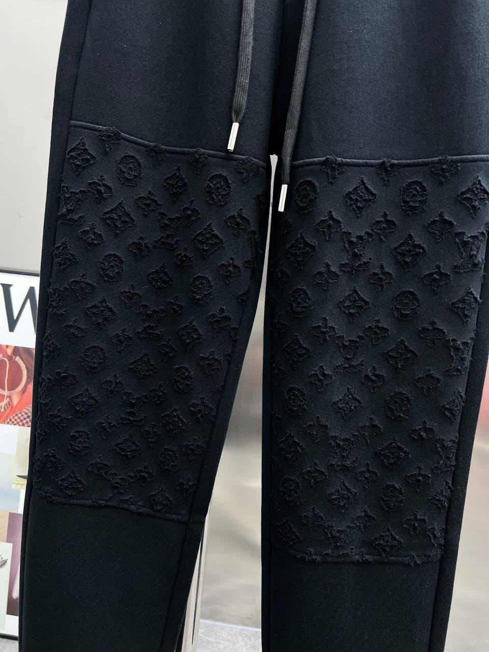 LOUIS VUITTON
Super Master quality
Sizes:M L XL 2XL 3Xl

350 dhs🇦🇪🇦🇪
Zain330
♥️♥️♥️