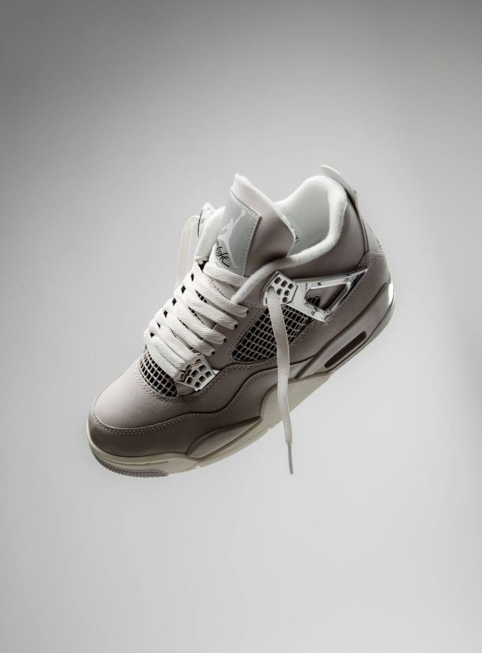 Jordan 4 Retro ‘Frozen Moments’🤍
36-45 AVAILABLE🤩
180 dhs🪙💚

Zain242
♥️♥️♥️