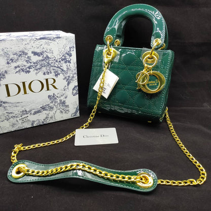 Dior
110 dhs✅

with box
🎁🎁🎁

Zain235
♥️♥️♥️