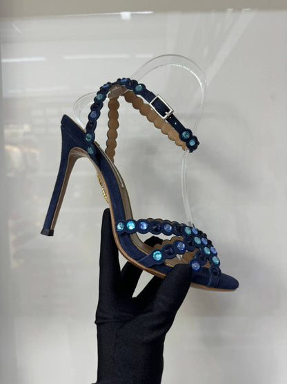 AQUAZZURA
*master quality*🥳
*size: 36 to 42*👠
350 dhs🪙🌨️

Zain119
♥️♥️♥️