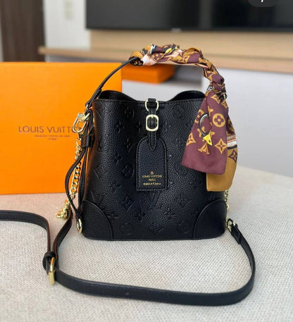 AVAILABLE
BAGS 
Fendi
Lv
Guccii

WITH BOX 🎁 
100 dhs🇦🇪🇦🇪


Zain169
♥️♥️♥️