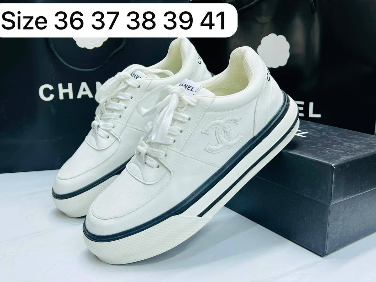 𝐂𝐇𝐀𝐍𝐄𝐋 𝐒𝐇𝐎𝐄𝐒 ( 𝐟𝐨𝐫 𝐰𝐨𝐦𝐚𝐧 𝐨𝐧𝐥𝐲)

💯high quality
Size 𝐂𝐡𝐞𝐜𝐤 𝐢𝐧 𝐭𝐡𝐞 𝐩𝐢𝐜𝐭𝐮𝐫𝐞

130 dhs🇦🇪🇦🇪

Zain86
♥️♥️♥️