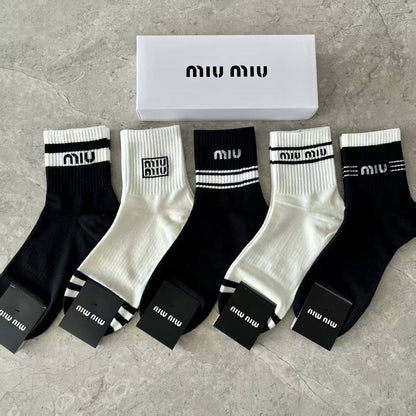 SUCKS 
35 dhs🪙🌨️
with box 
🎁🎁🎁

5in1

Zain90
♥️♥️♥️