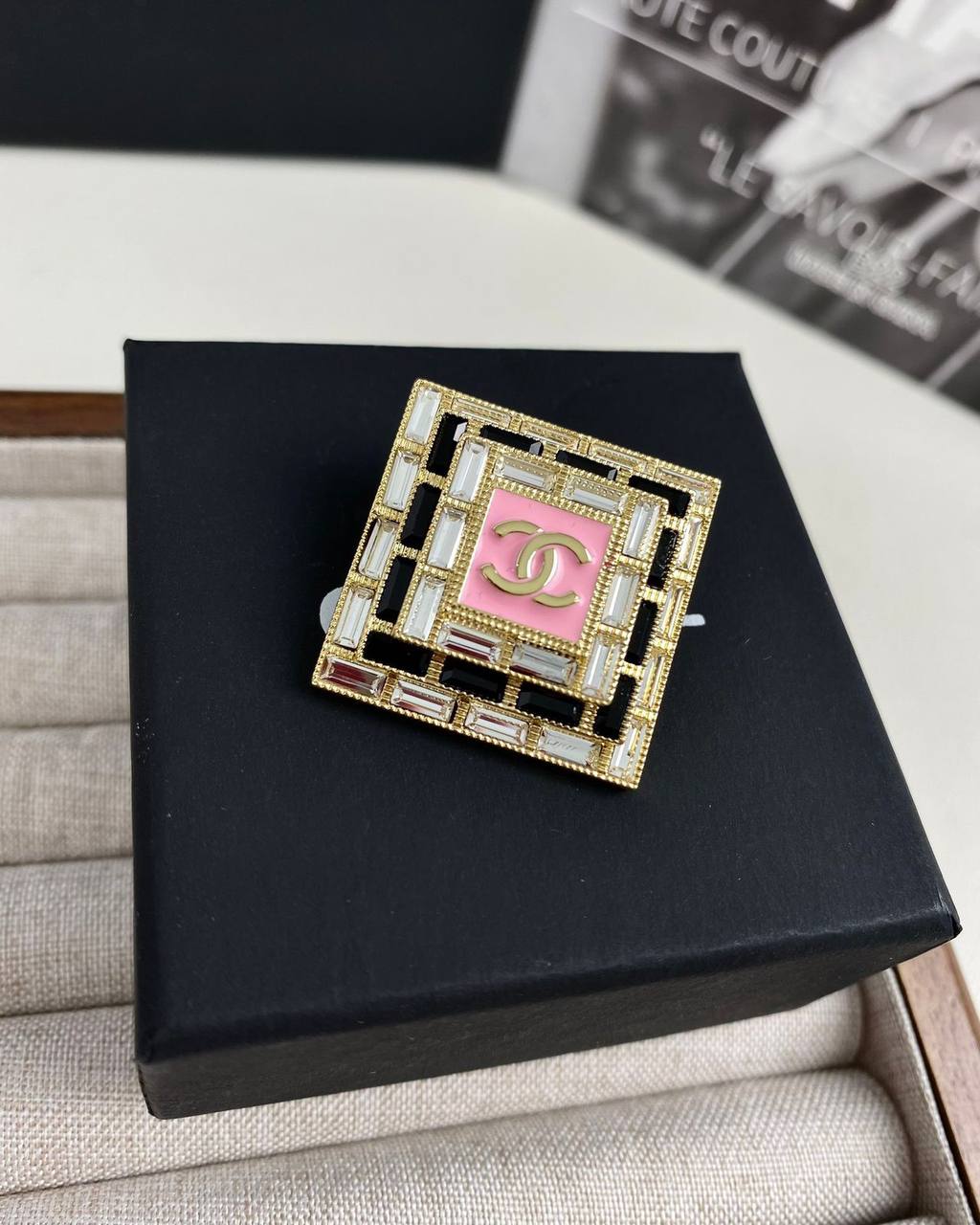 Chanel
60 dhs🪙

Zain89
♥️♥️♥️