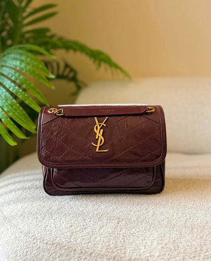 YSL - CHANEL     
           🦋💝
 🦋Available now 🩵💫
For Price 👇 WhatsApp✅
0568585901 
0507557372
0552275751 Owner Zain 👌

Zain246
♥️♥️♥️