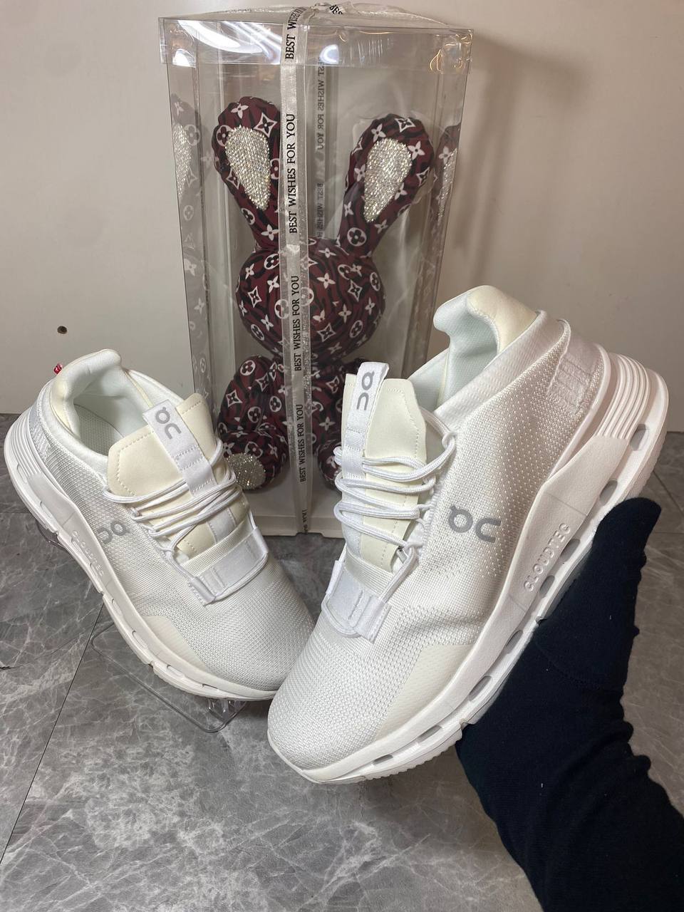 Cloud Nova full white ⚪️
Size 36-45 available 🤩
220 dhs✅

Zain242
♥️♥️♥️