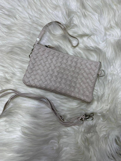 📱 Phone bag
Good Quality 
Size : 18 * 11 cm
45 dhs🇦🇪🇦🇪

Zain115
♥️♥️♥️